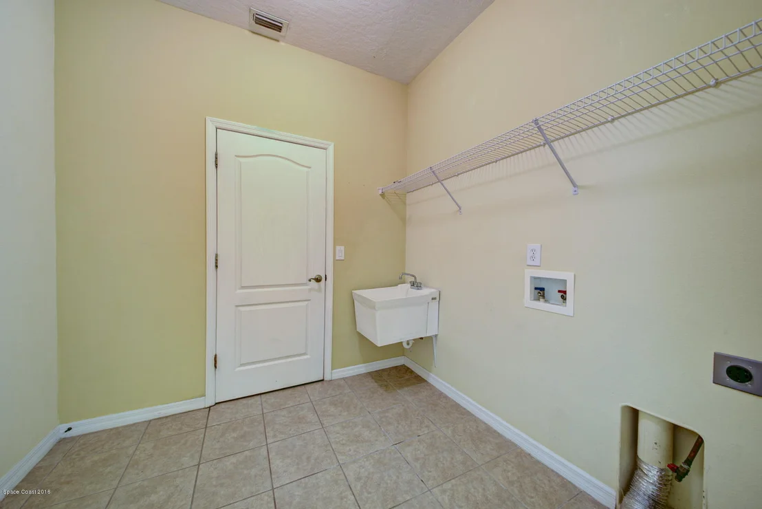 Photo of 3516 Peninsula Circle
