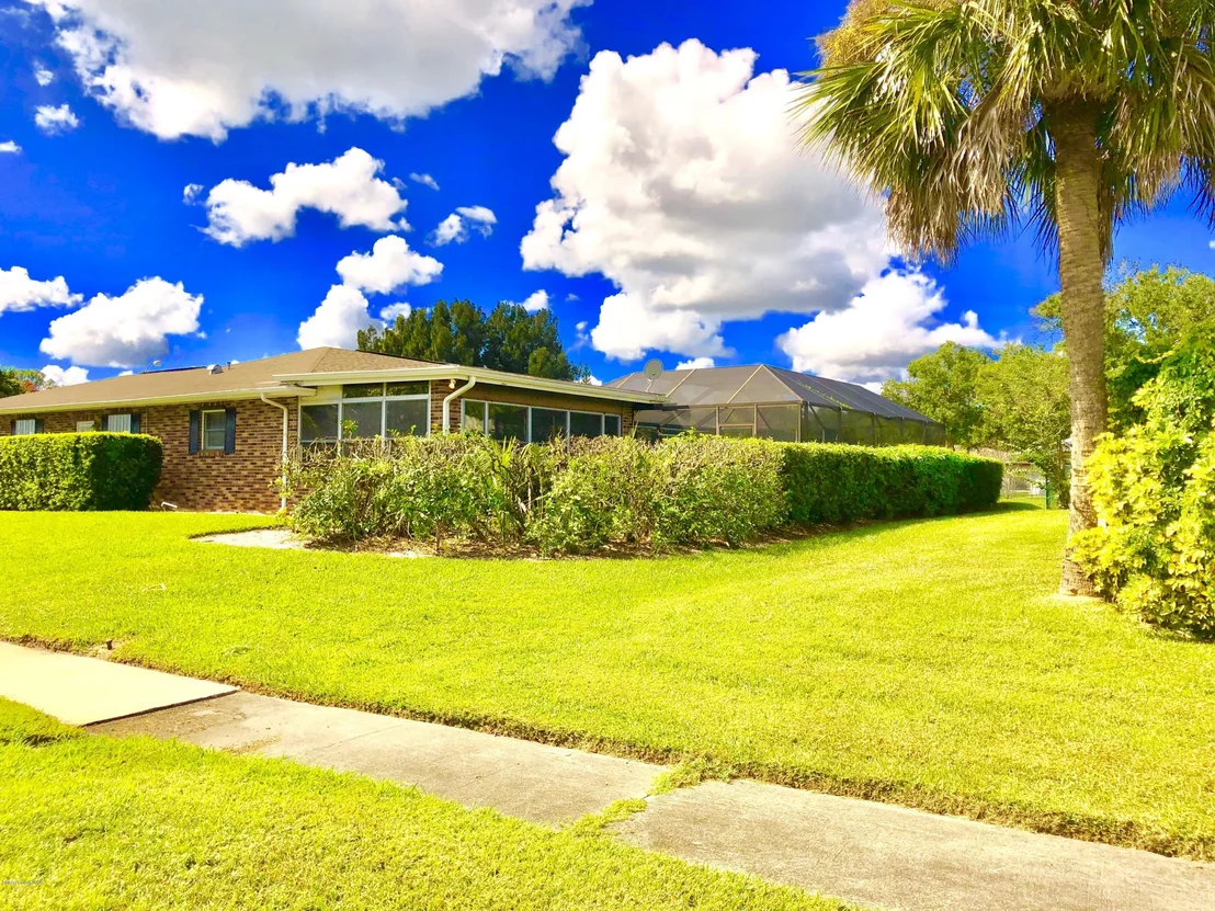 Photo of 1481 Meadowbrook Road NE