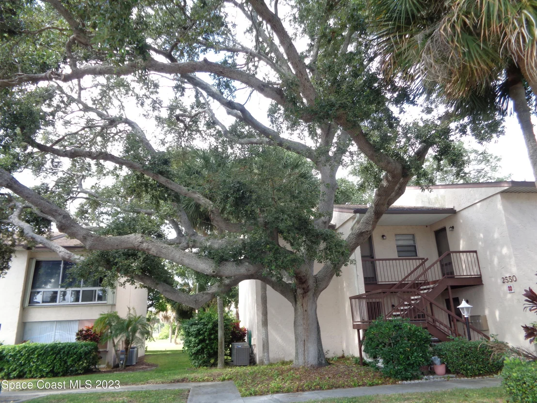 Photo of Unit 4D at 2500 Eagle Drive