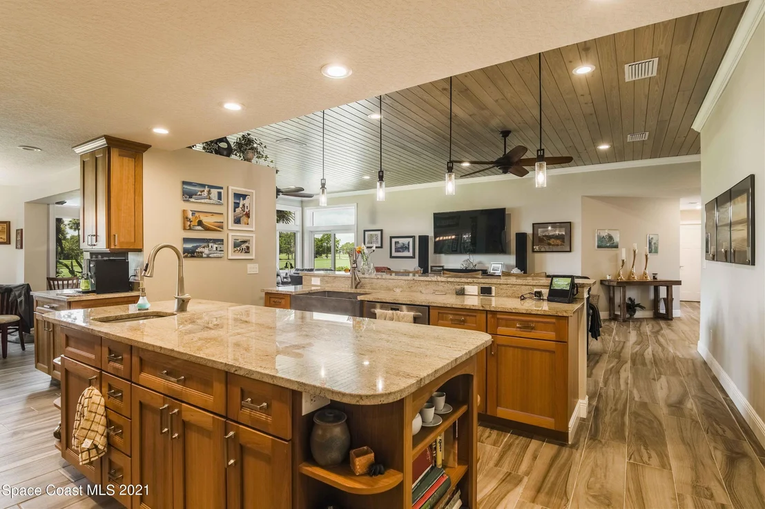 Photo of 530 Whispering Pines Circle