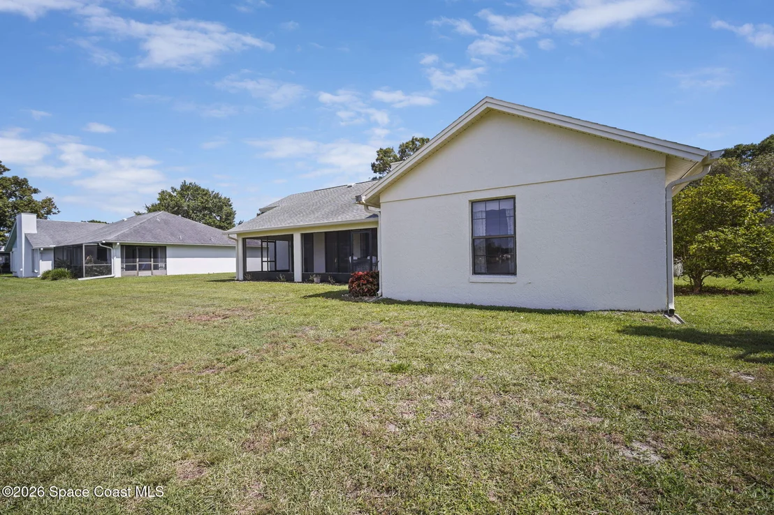Photo of 1246 Lakeview Drive