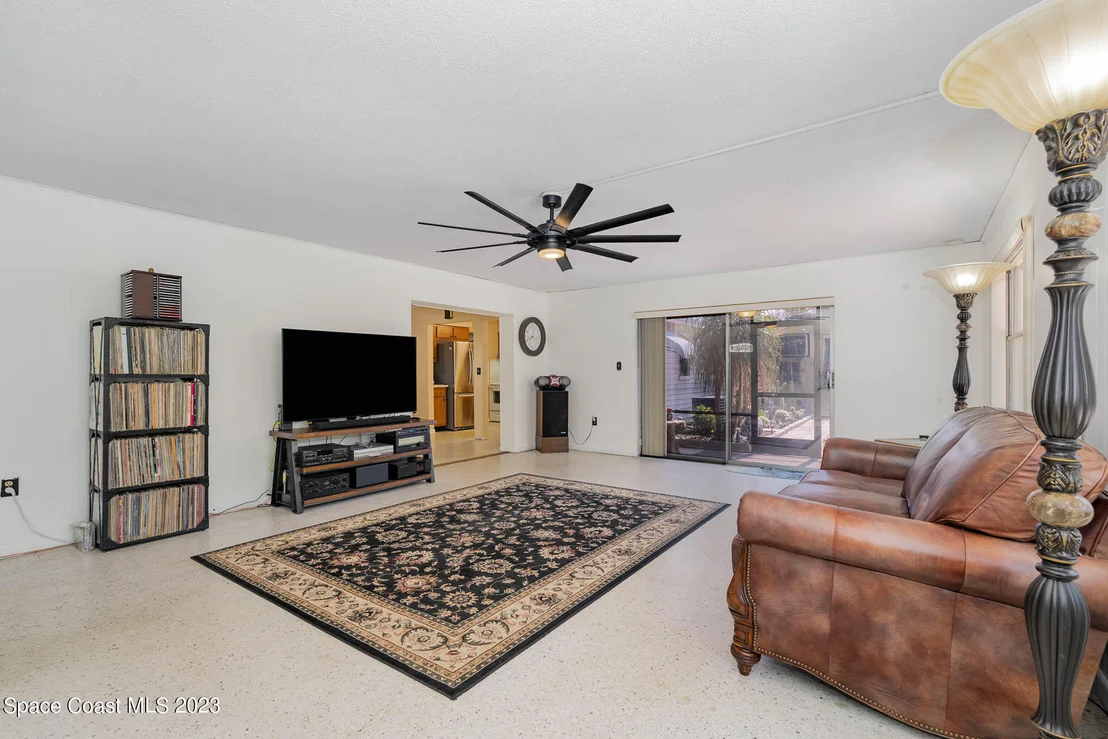 Photo of 709 Thomas Avenue
