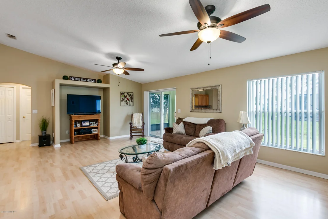 Photo of 943 Del Mar Circle
