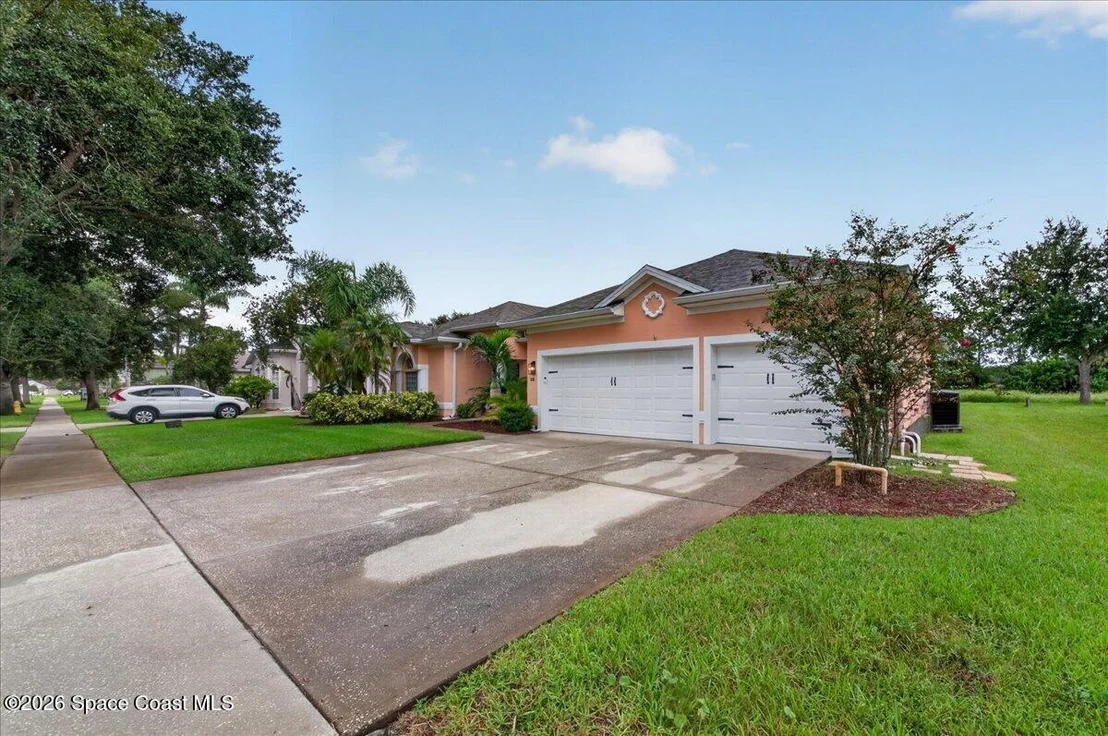 Photo of 1848 Windbrook Drive SE