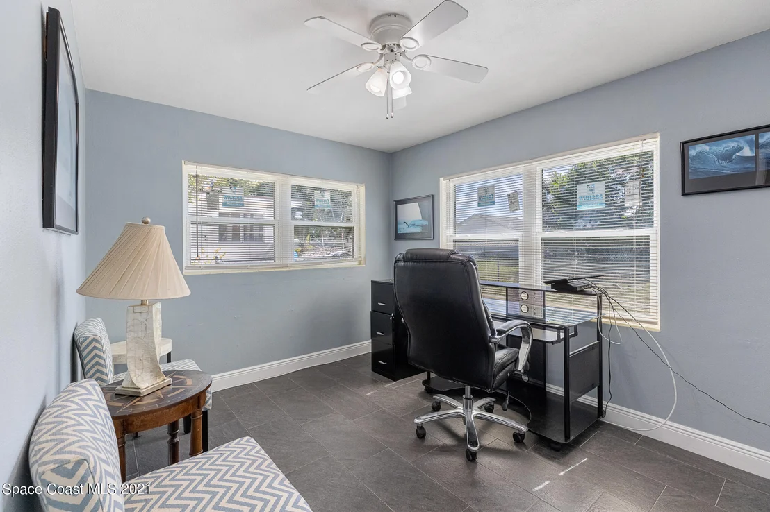 Photo of 401 Bunker Street