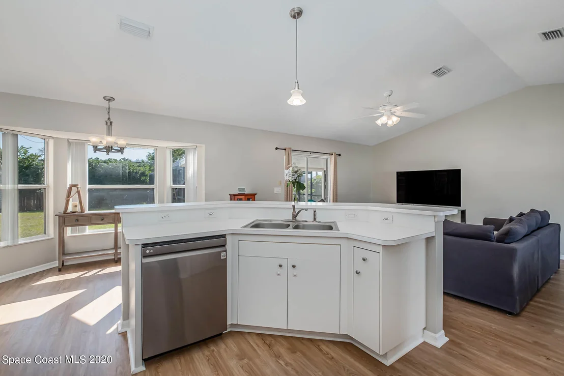 Photo of 4549 Seattle Street
