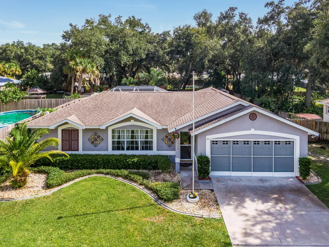 Photo of 6095 Adina Road