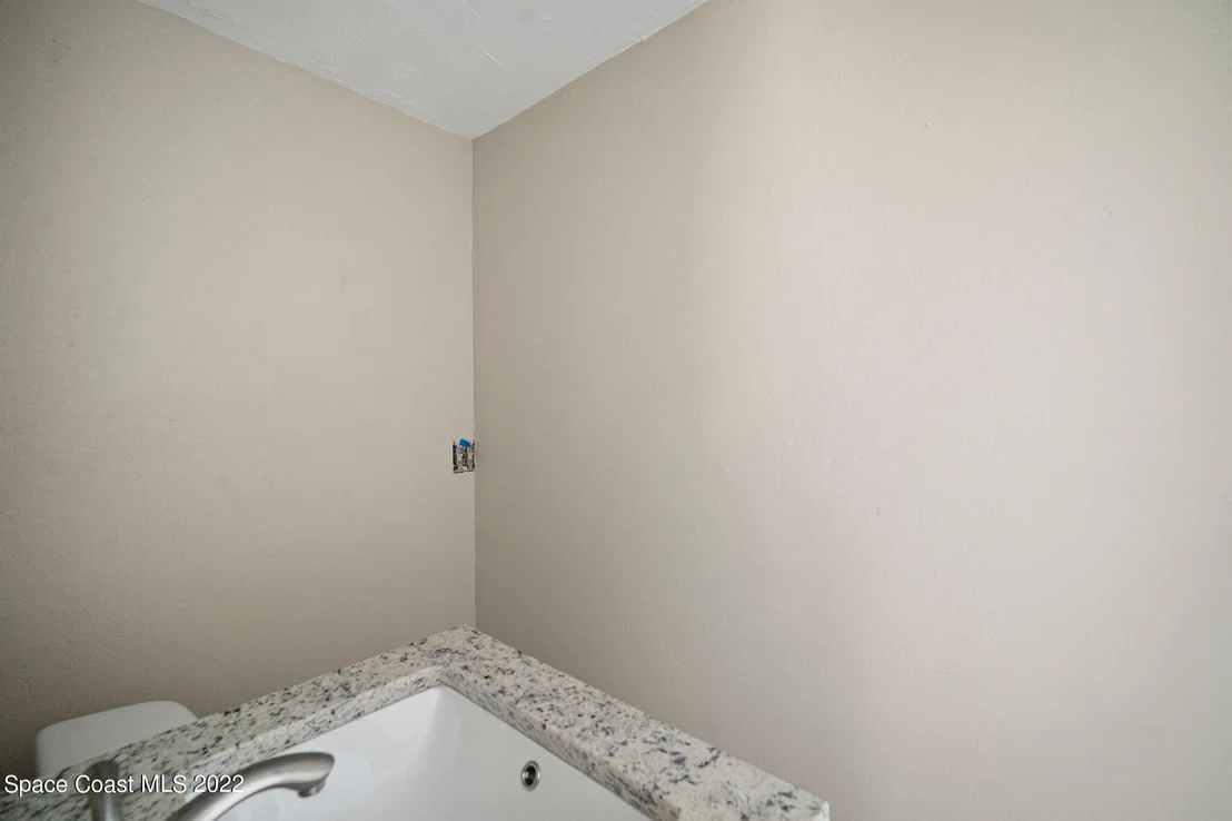 Photo of 1665 134th Avenue N