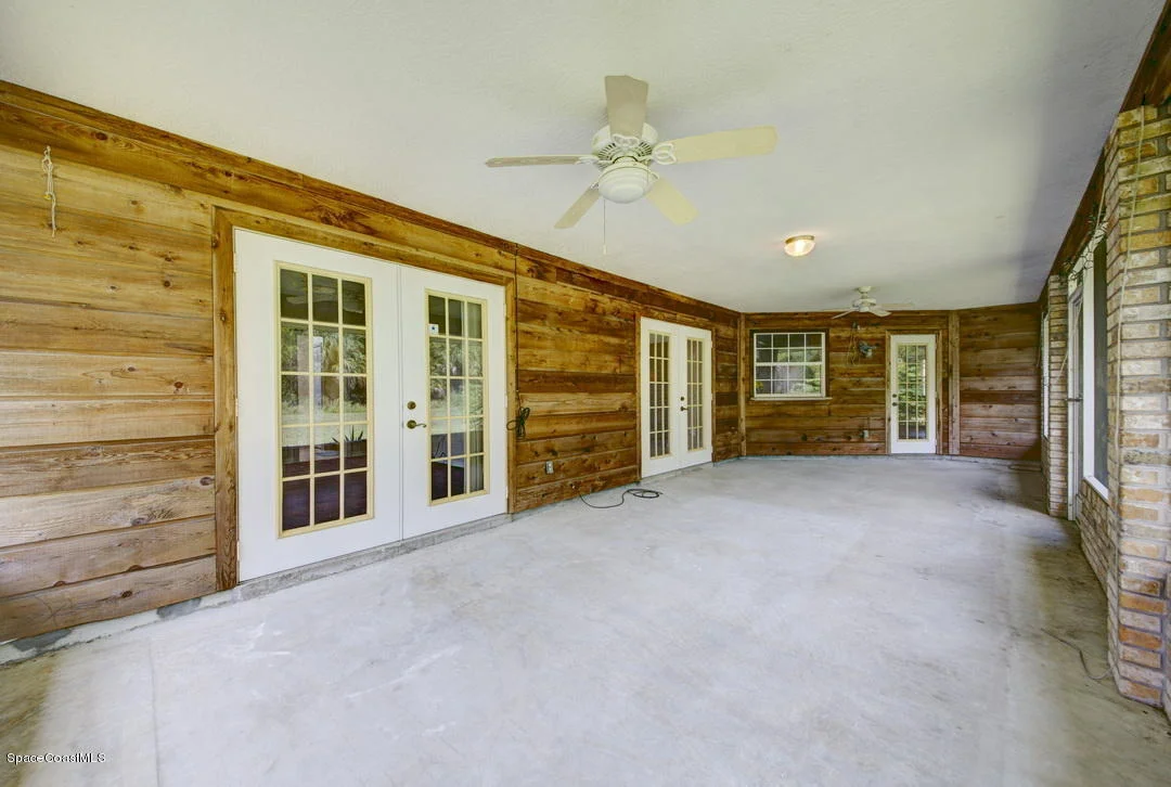 Photo of 307 SE Abello Road SE