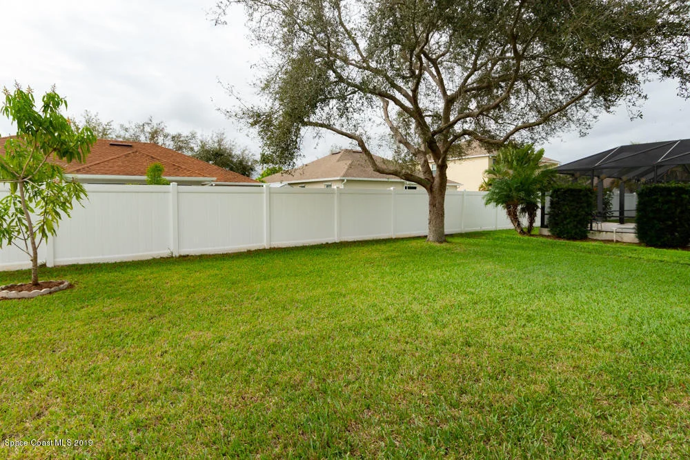 Photo of 1450 Whitman Drive