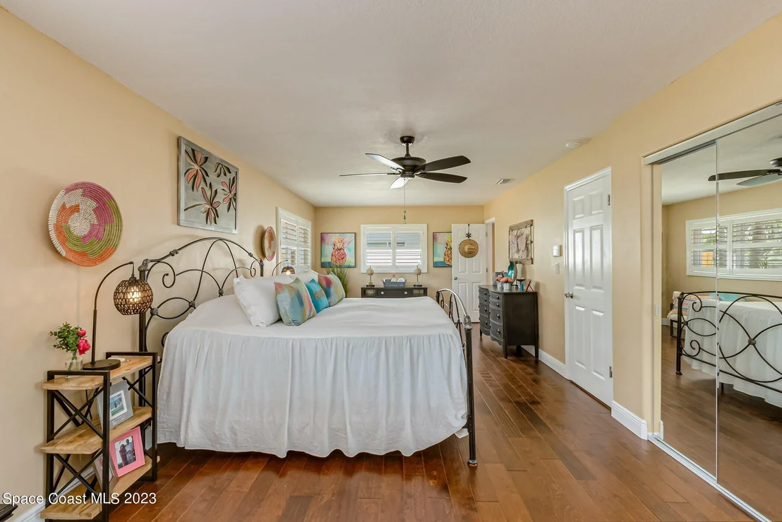 Photo of 340 Dorset Drive