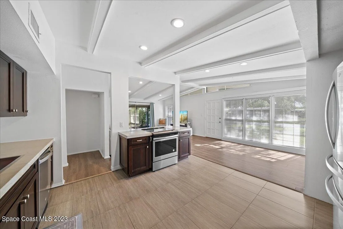 Photo of 1021 George Avenue