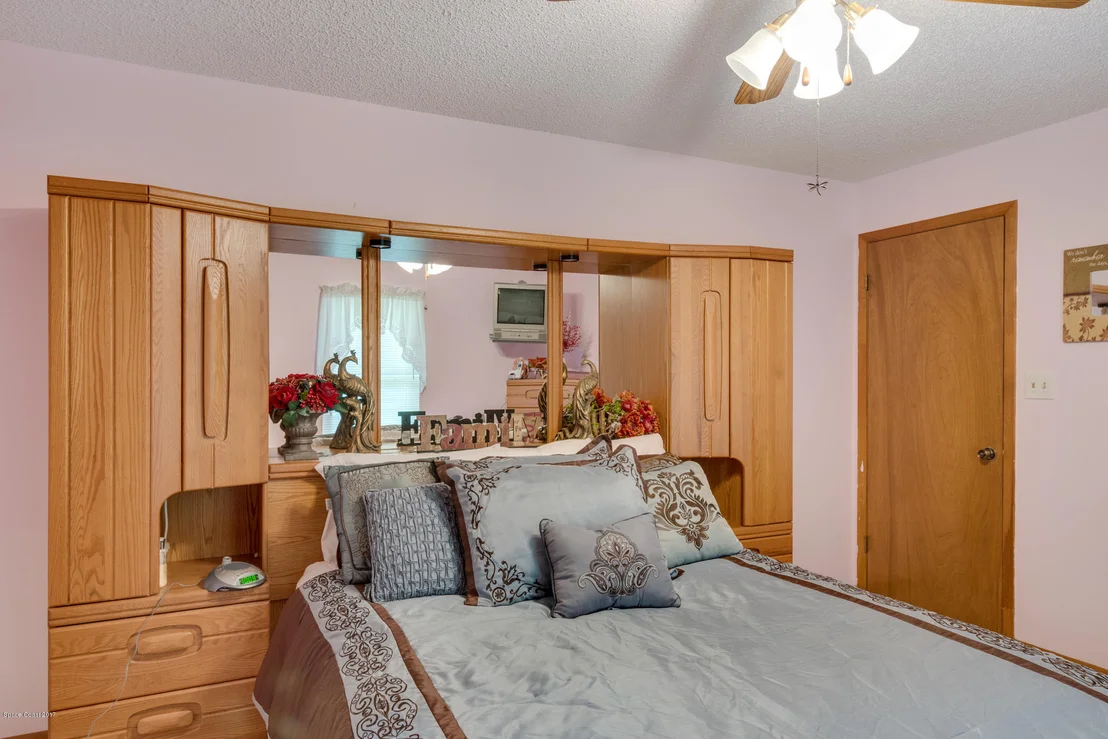 Photo of 260 Cavern Avenue SE