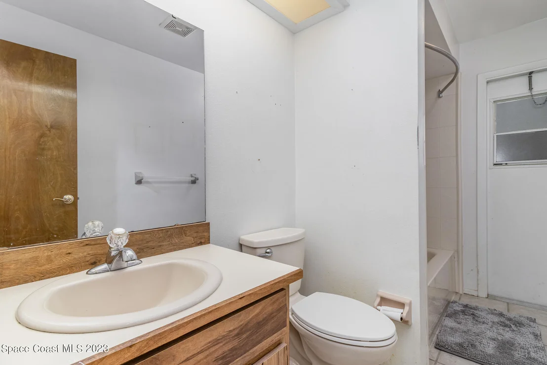 Photo of 2777 Nobility Avenue