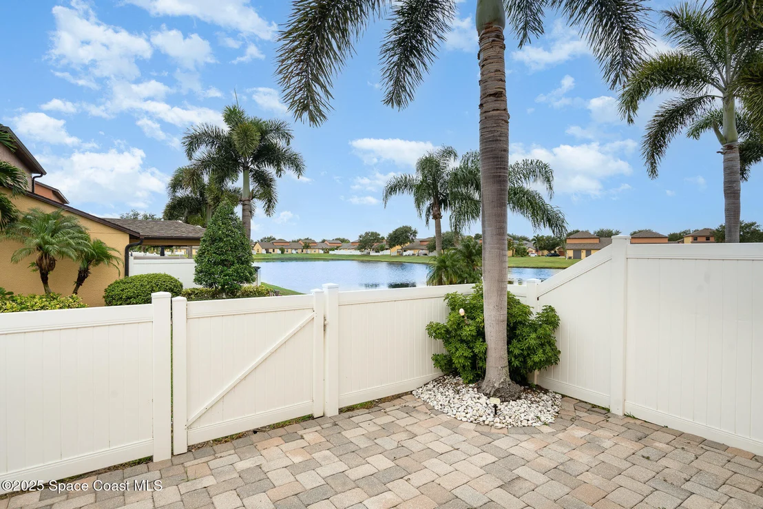 Photo of Unit 103 at 785 Luminary Circle