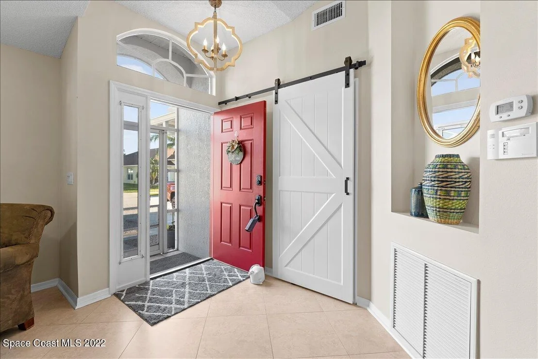 Photo of 890 Shaw Circle