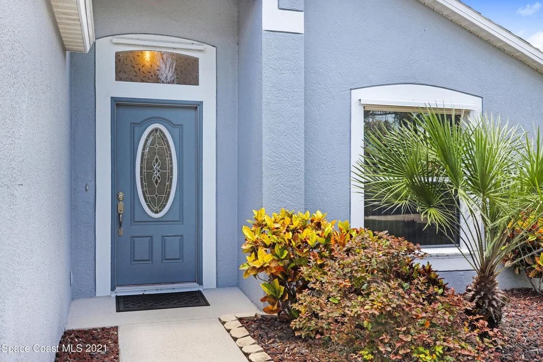 Photo of 865 Villa Drive