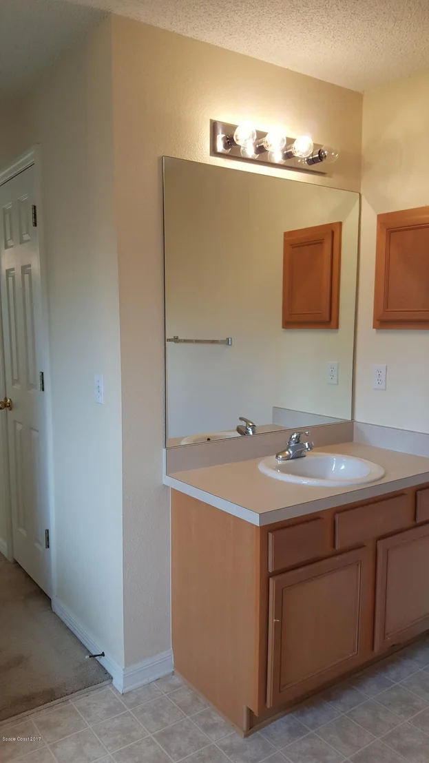 Photo of 3256 Reef Road SE
