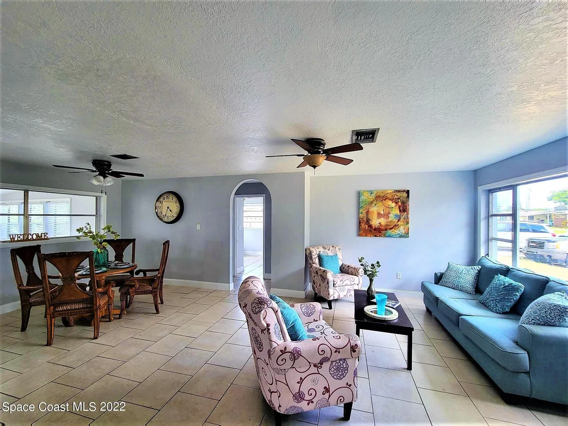 Photo of 2644 Sadler Lane