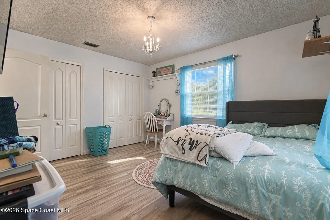 Photo of 4165 Heller Road