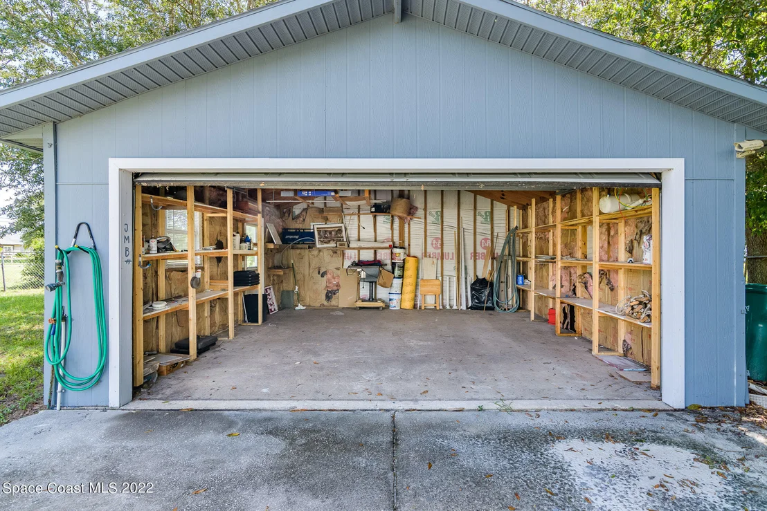 Photo of 1861 Trimble Road