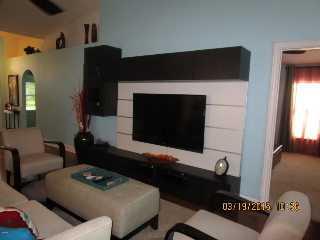 Photo of 1170 White Oak Circle