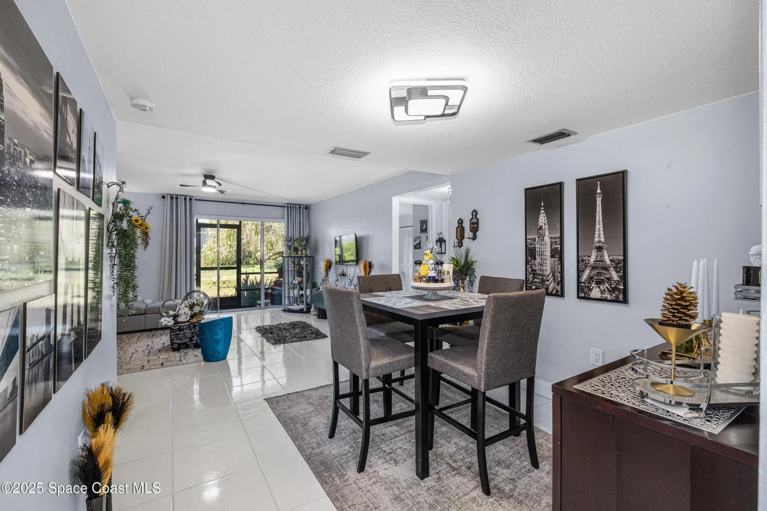 Photo of Unit 4H at 2500 Eagle Drive