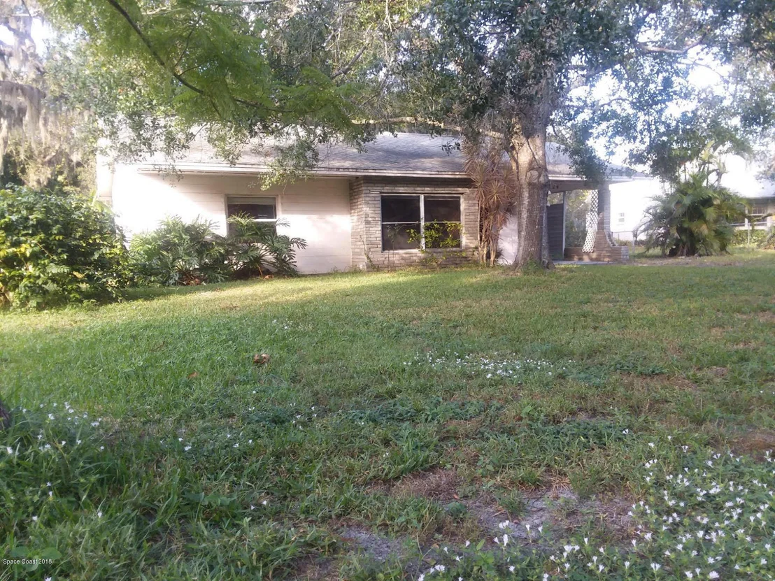 Photo of 724 Central Boulevard