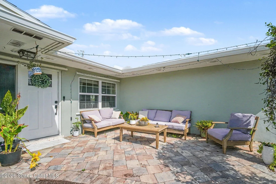 Photo of 2355 Reef Avenue