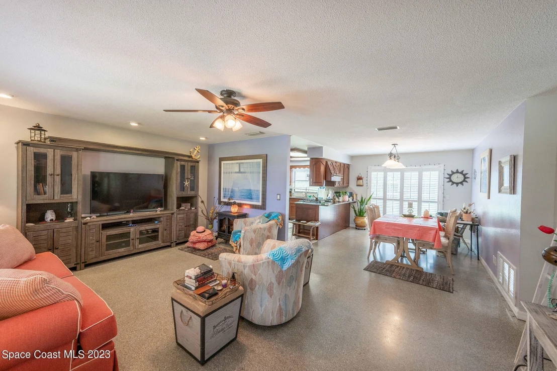 Photo of 971 Bartlett Lane