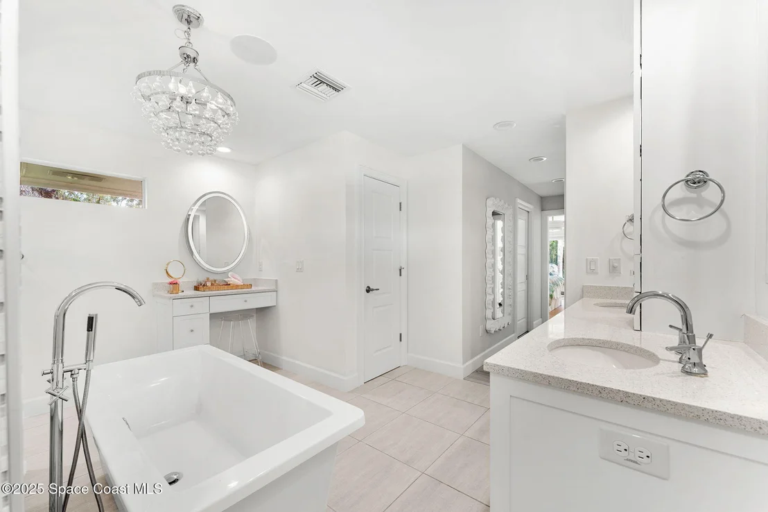 Photo of 606 Hibiscus Trail