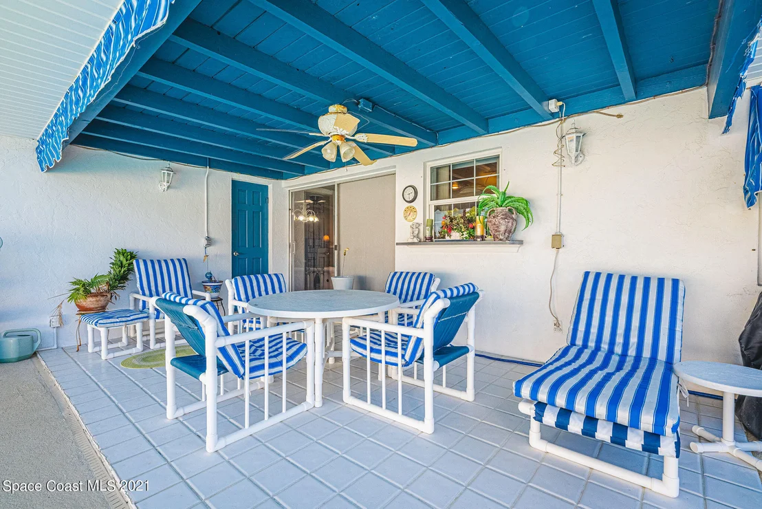 Photo of 330 Seabreeze Drive