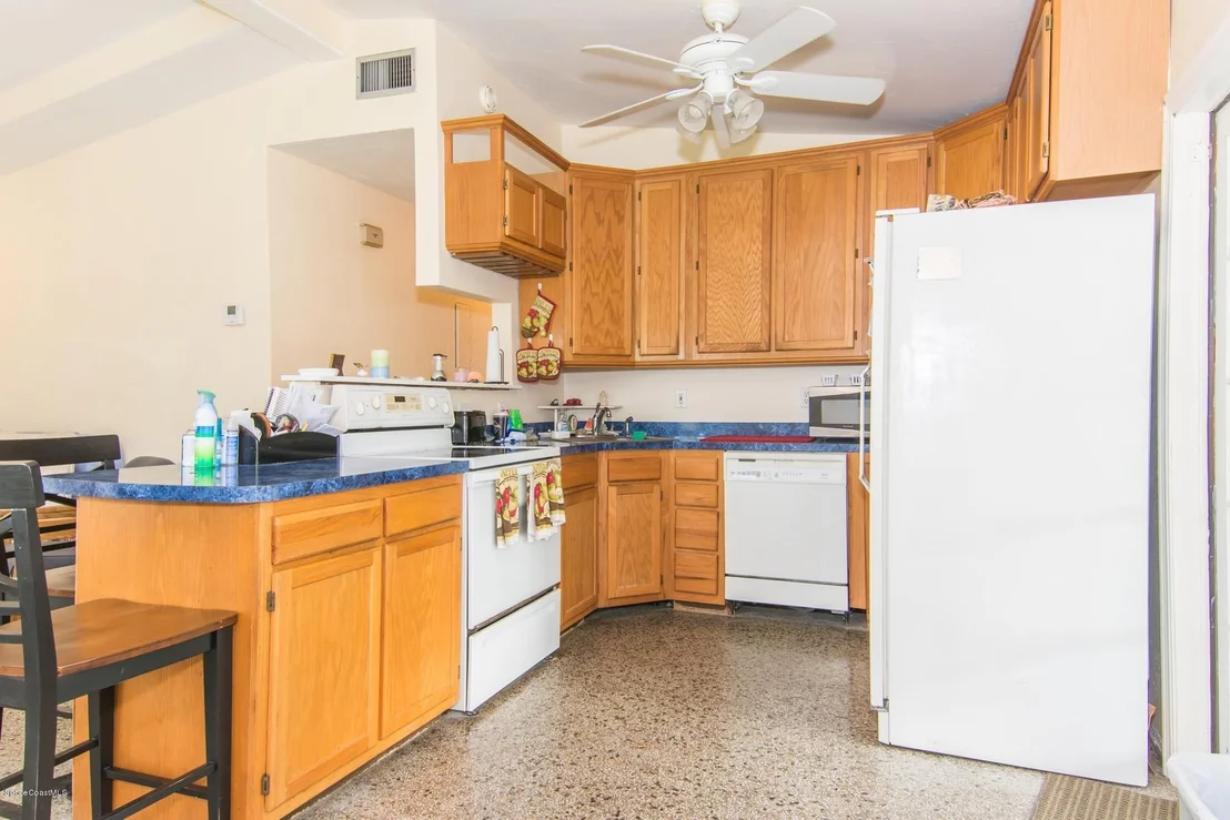 Photo of 251 Avenida Central
