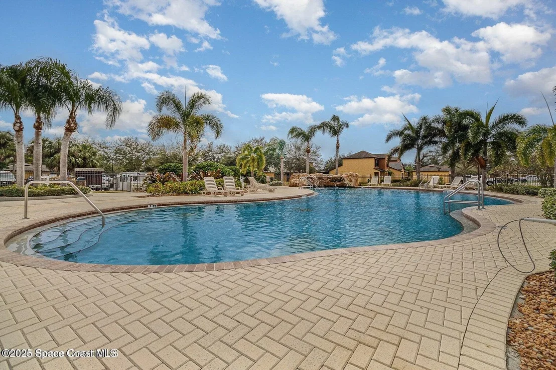 Photo of Unit 103 at 785 Luminary Circle