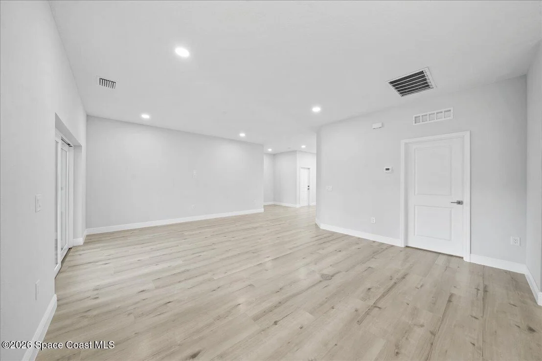 Photo of 286 Dorset Drive