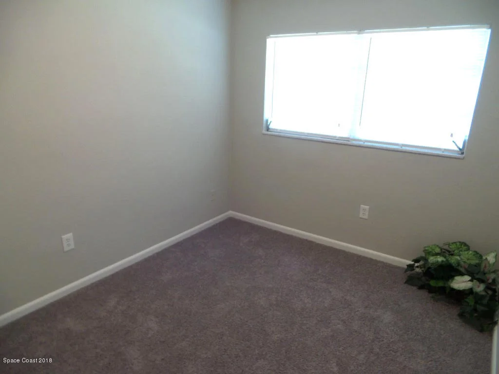 Photo of 1577 Queen Terrace