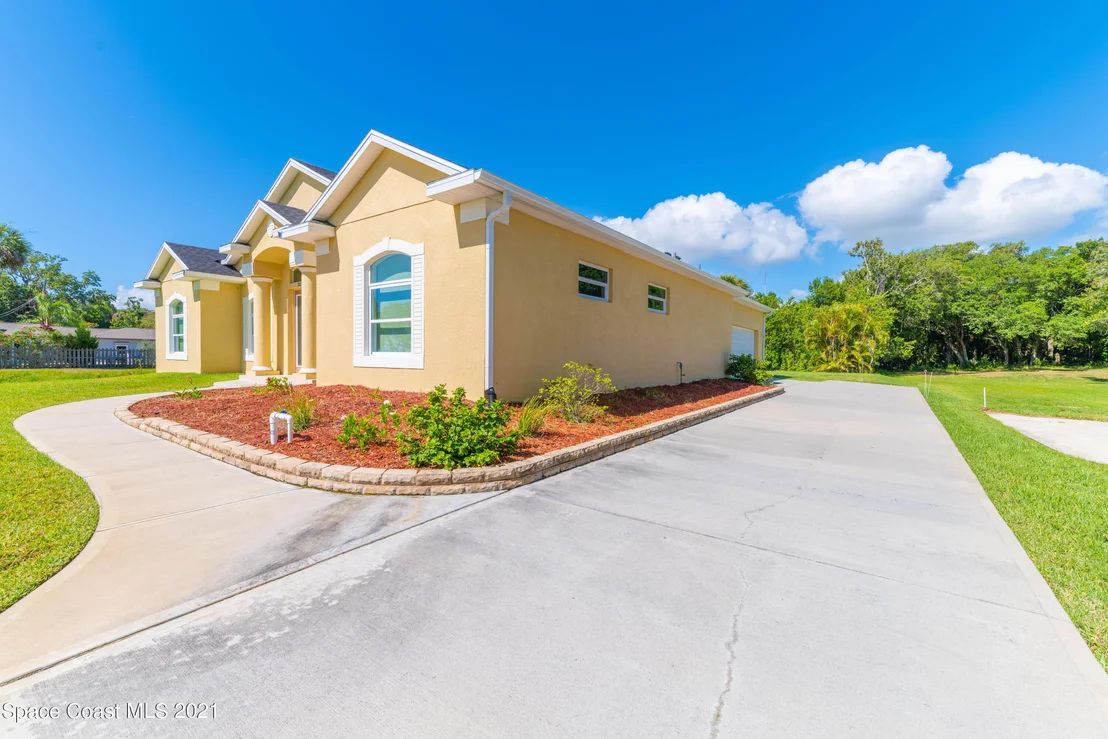 Photo of 2173 Rockledge Drive