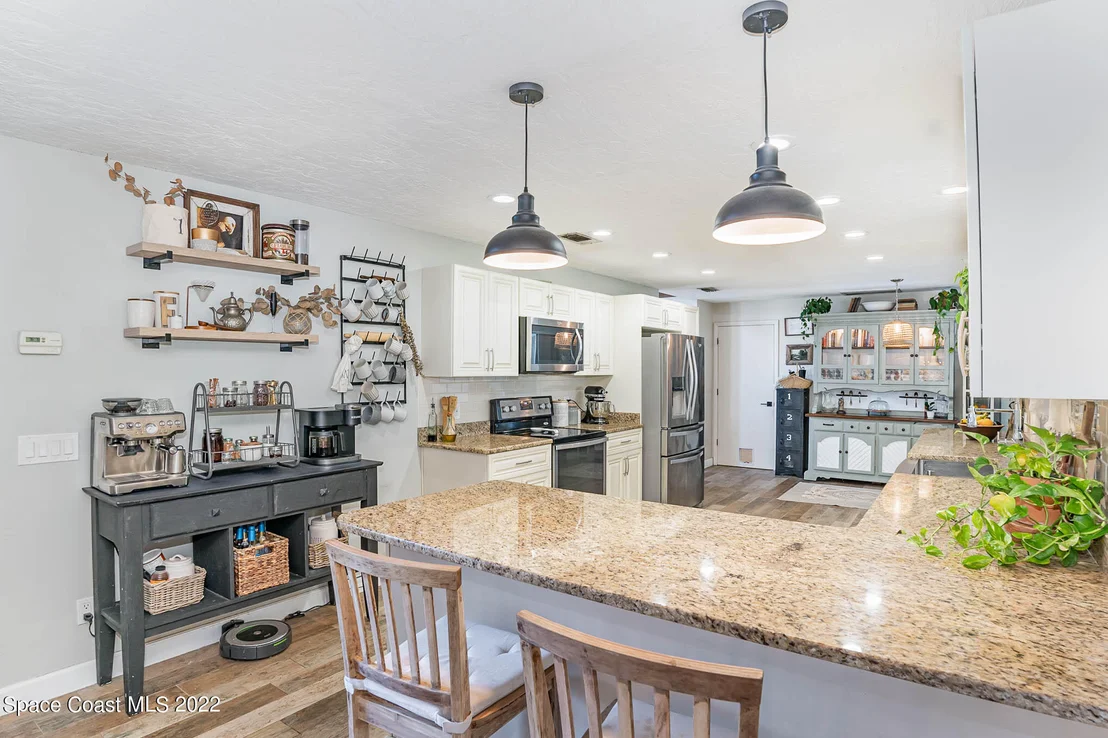 Photo of 142 11th (Eleventh) Avenue