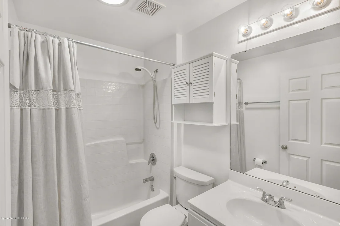Photo of 239 Mcclain Dr