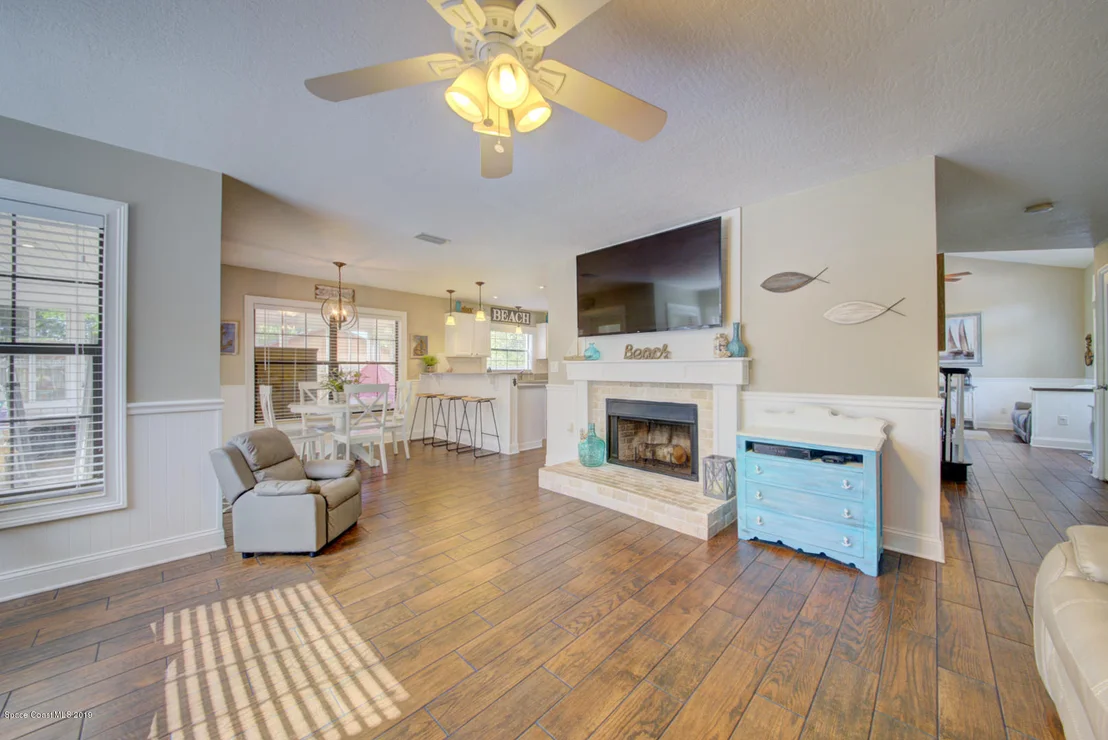 Photo of 6300 Janina Road