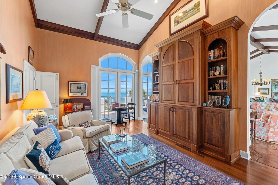 Photo of 680 Ocean Road