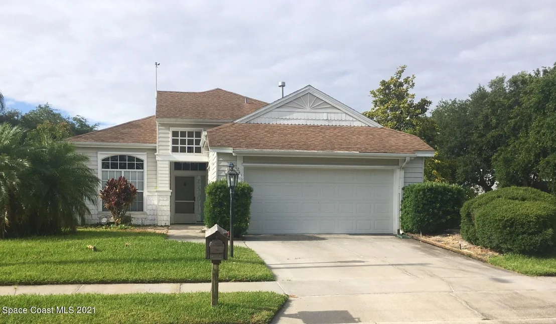 Photo of 2439 Saint Johns Lane