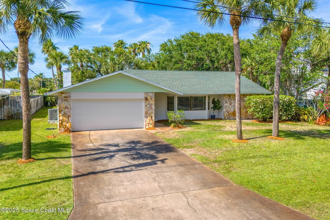 Photo of 396 Dolphin Street