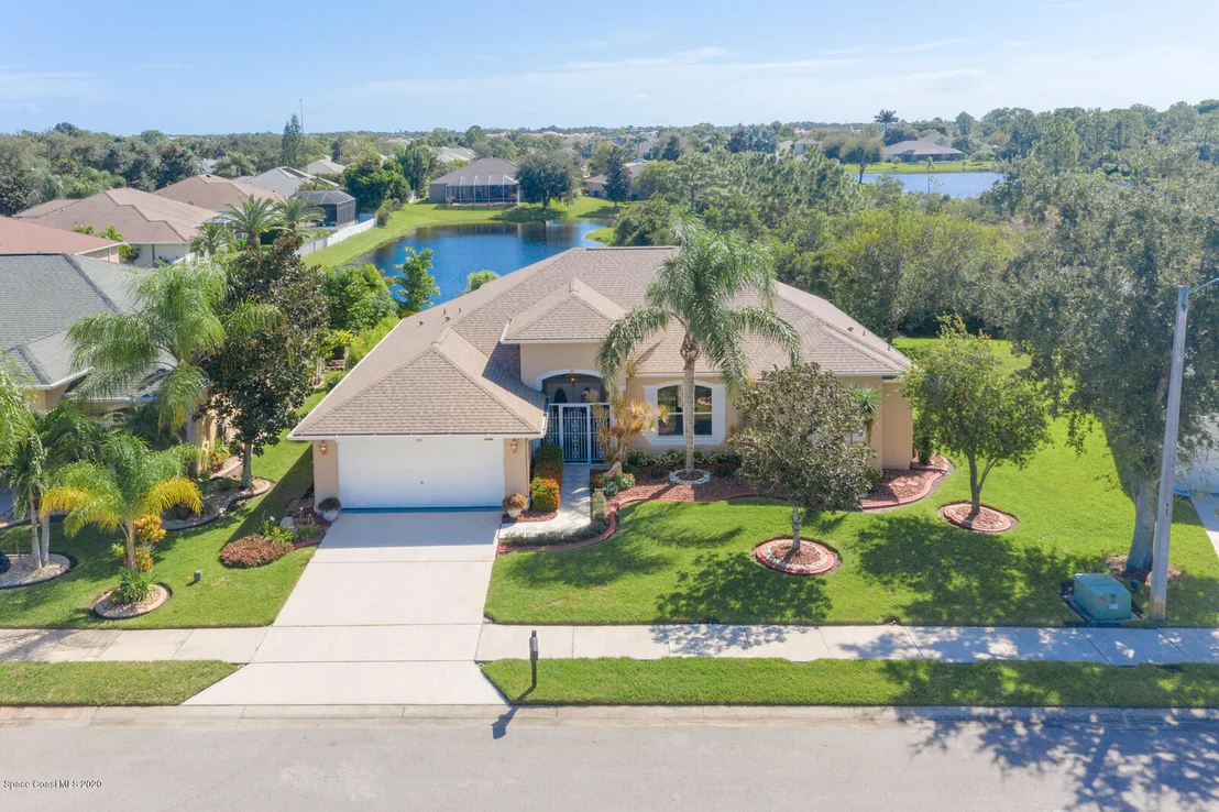 Photo of 4628 Alamanda Drive