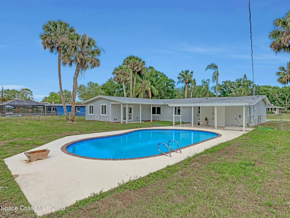 Photo of 545 Conifer Street