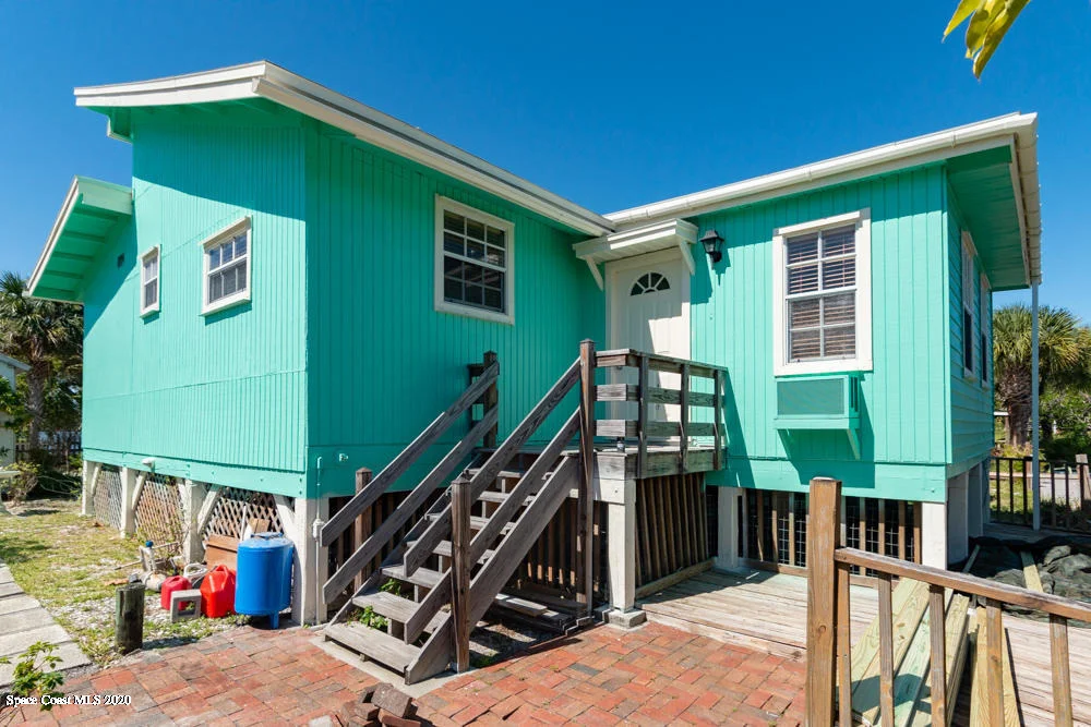 Photo of Unit A at 35 Vip Island