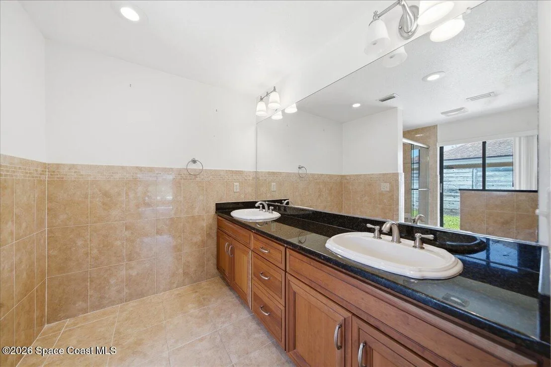 Photo of 653 Doral Lane