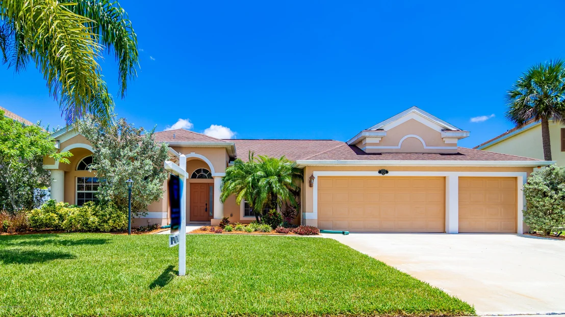 Photo of 3256 Peninsula Circle