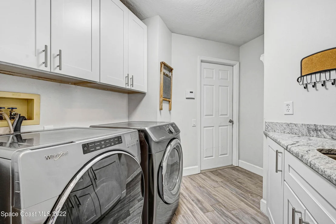 Photo of 4159 Mockingbird Drive