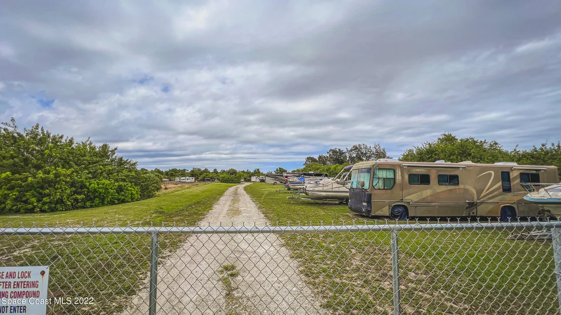 Photo of 7523 Boxelder Road